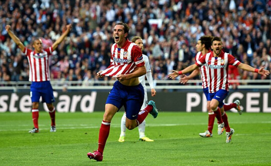 球队防守端稳定，失球率降低（后防稳健，丢球率回落）