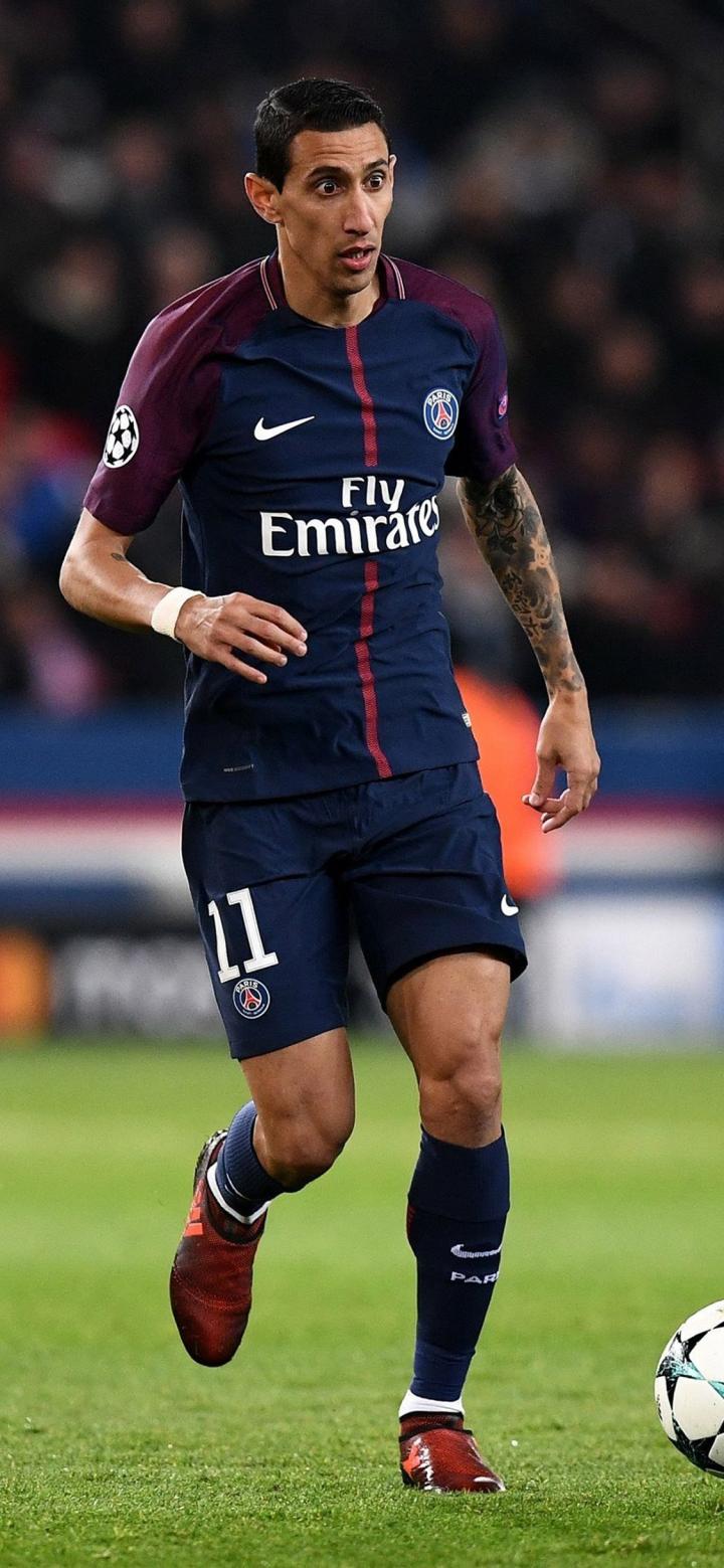 欧冠之夜法国海外球员表现：萨利巴尝试后腰，乌帕决定性（欧冠之夜法国留洋球员亮点：萨利巴客串后腰，乌帕梅卡诺发挥决定性作用）