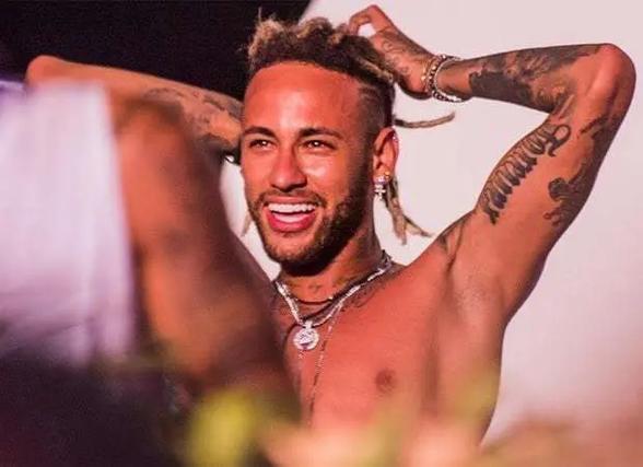 孔帕尼：我们绝不能将圣保利视为和阿森纳有所区别（孔帕尼：别把圣保利和阿森纳区别对待）