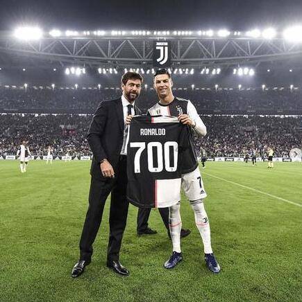 罗体：齐尔克泽愿意加盟罗马，但罗马先租后买报价被曼联拒绝（罗体：齐尔克泽点头加盟罗马，曼联否决先租后买方案）