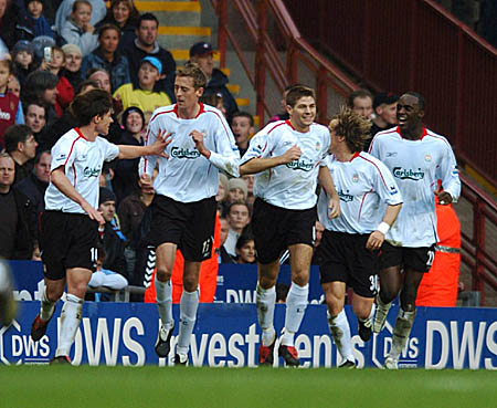 法媒：阿尔及利亚足协希望能在近期征召姆巴佩的弟弟埃唐（据法媒，阿尔及利亚足协计划近期召入姆巴佩弟弟埃唐）