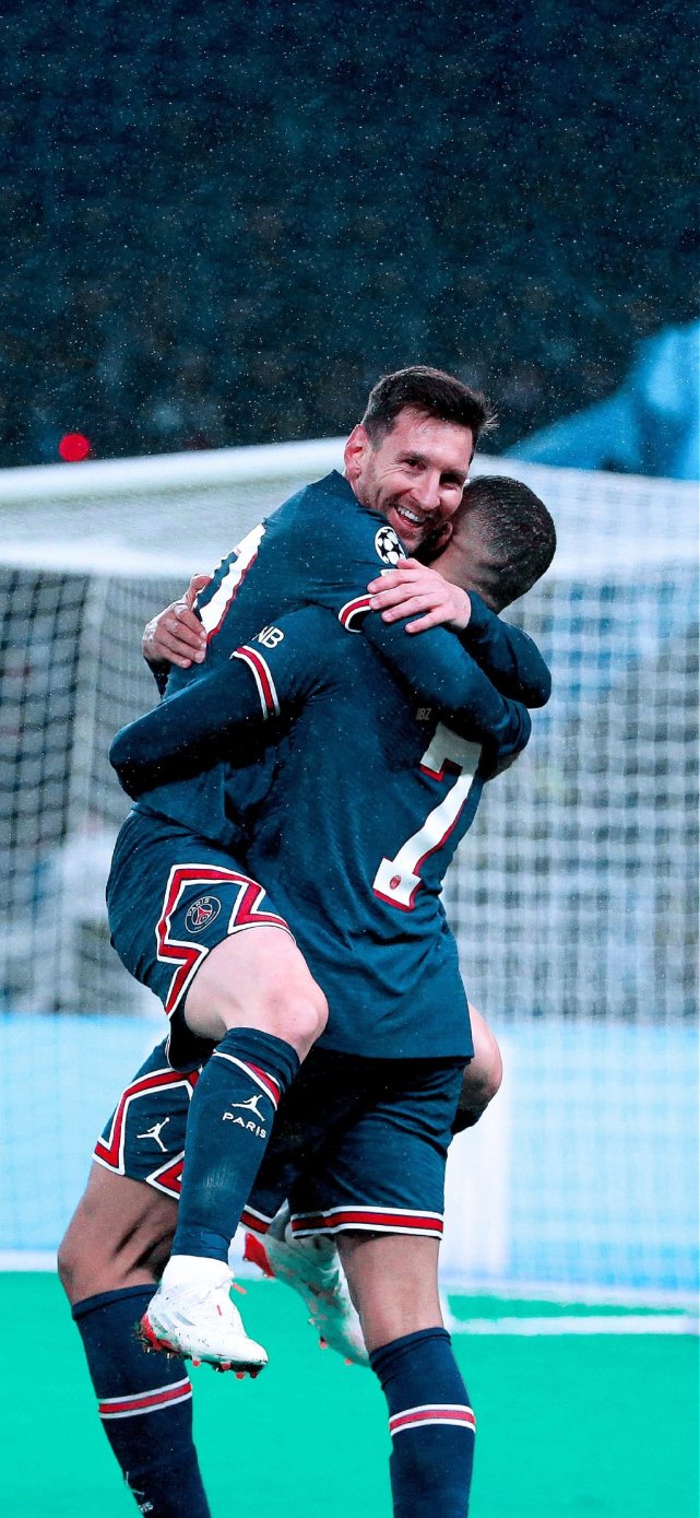 官方：姆巴佩、卡马文加和夸迪奥-科内均返回各自俱乐部