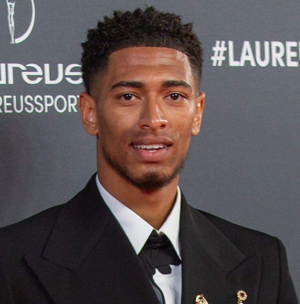 半场战报：葡萄牙U17 1-0瑞士U17，马特乌斯-米德建功（半场：葡萄牙U17暂1-0瑞士U17，马特乌斯-米德先拔头筹）