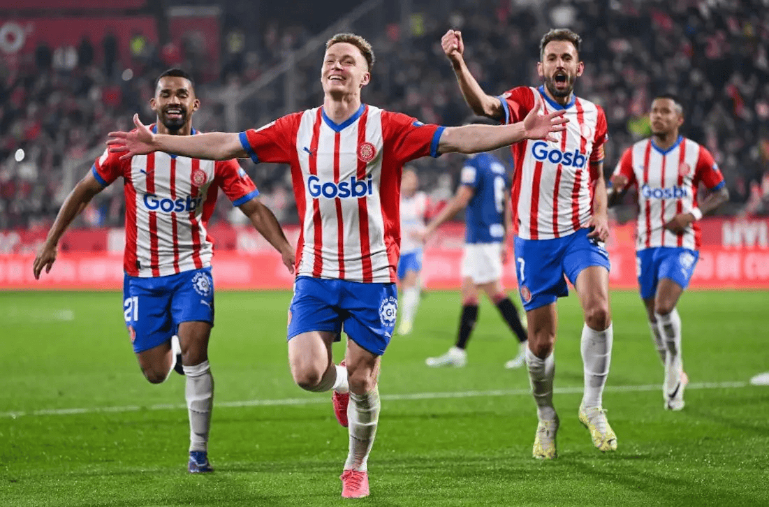 球队战术调整有效限制对手发挥